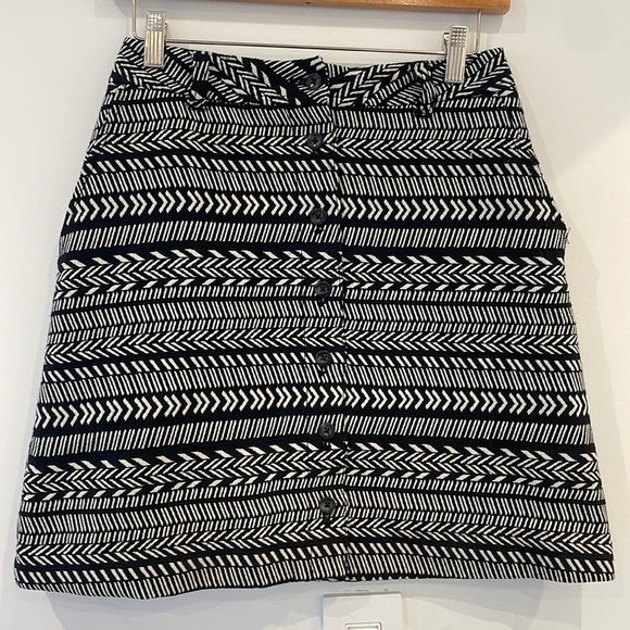 Anthropologie Maeve Fieldnotes button front Black White Tribal Striped Skirt 2 - Picture 4 of 14
